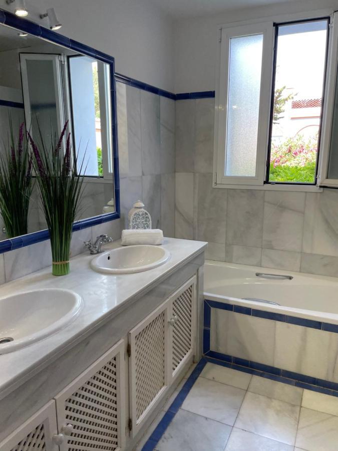 La Perla De La Bahia, Urbanizacion Gran Lujo Appartement Bahia de Casares Buitenkant foto